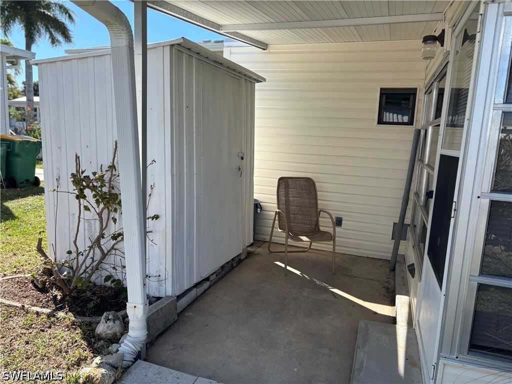 1 Bed ManufacturedHome for Sale in Naples, FL, $72,000 — photo 4