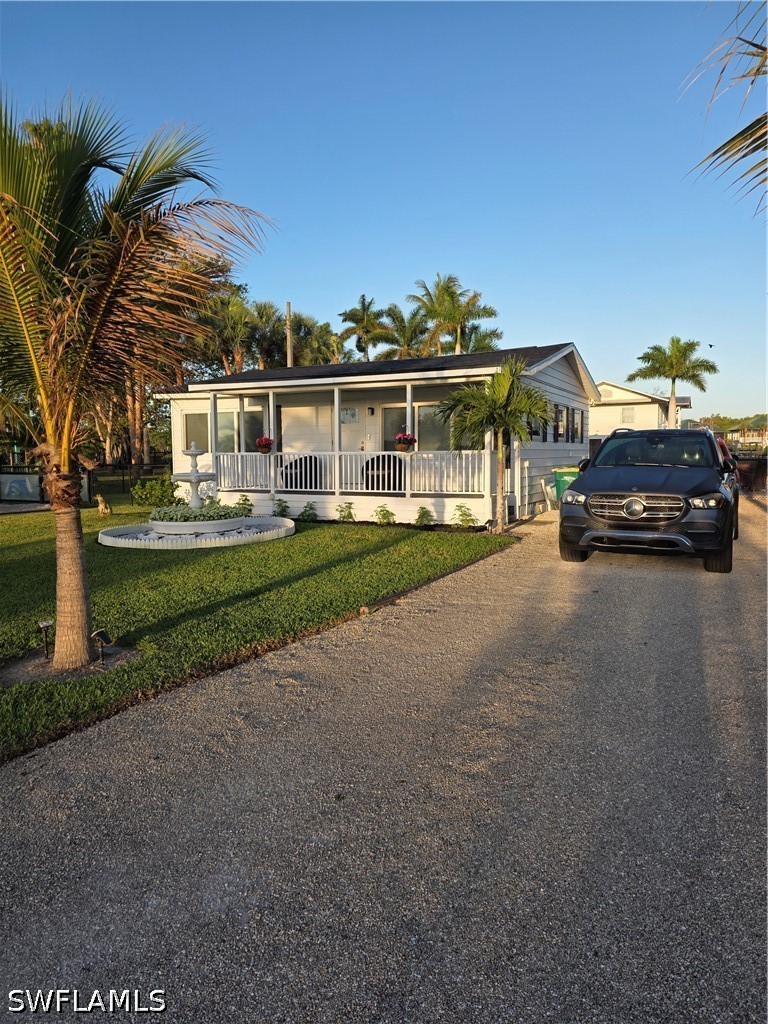 2 Bed SingleFamilyResidence for Sale in Everglades City, FL — photo 4