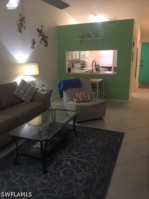 2 Bed Quadruplex for Sale in Marco Island, FL, $3,000 — photo 4