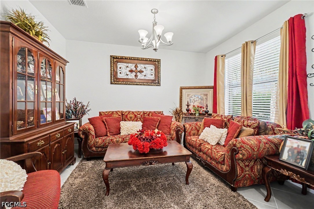 4 Bed SingleFamilyResidence for Sale in Portico, FL — photo 4