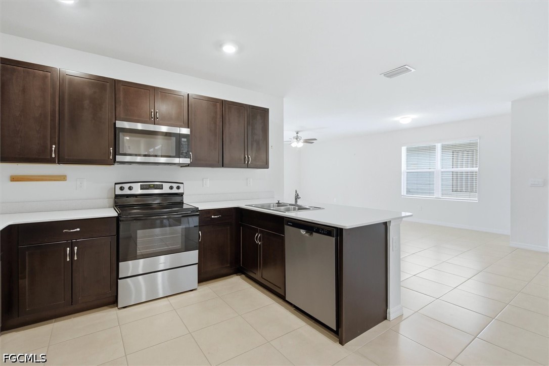 2 Bed Attached for Sale in Magnolia Landing, FL, $295,000 — photo 4