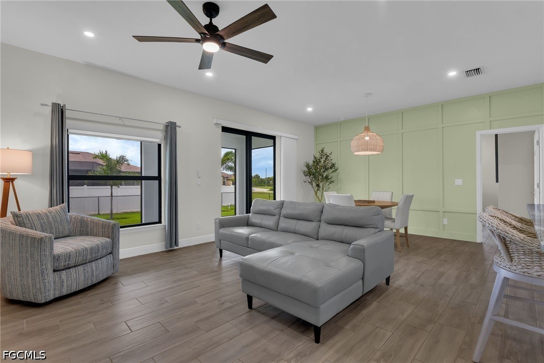 3 Bed SingleFamilyResidence for Sale in Cape Coral, FL — photo 4