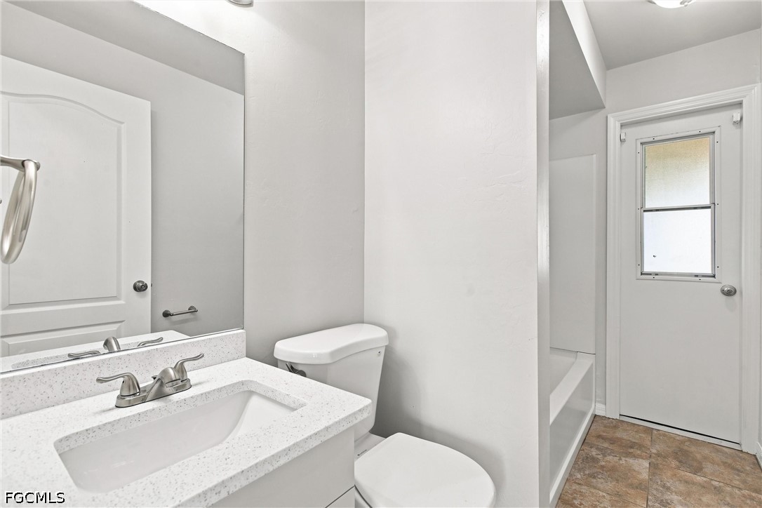 3 Bed SingleFamilyResidence for Sale in Lehigh Acres, FL — photo 4