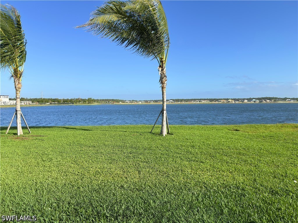 5 Bed Waterfront Home for Sale in Seven Shores, FL, $5,500 — photo 4