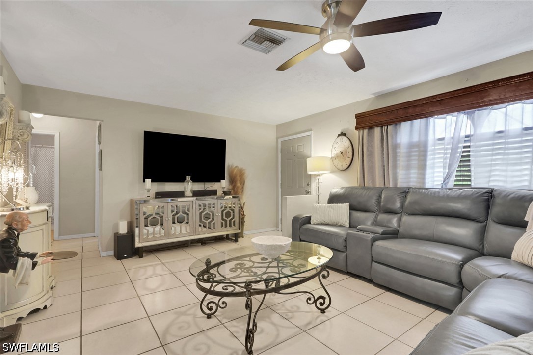 3 Bed SingleFamilyResidence for Sale in Naples, FL, $455,000 — photo 4