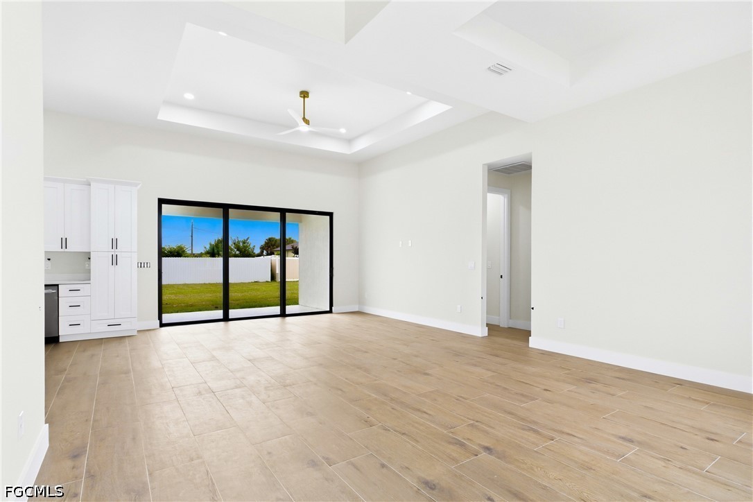 3 Bed SingleFamilyResidence for Sale in Cape Coral, FL — photo 4
