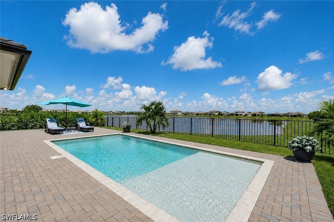 4 Bed Pool Home for Sale in Maple Ridge, FL, $1,000,000 — photo 4