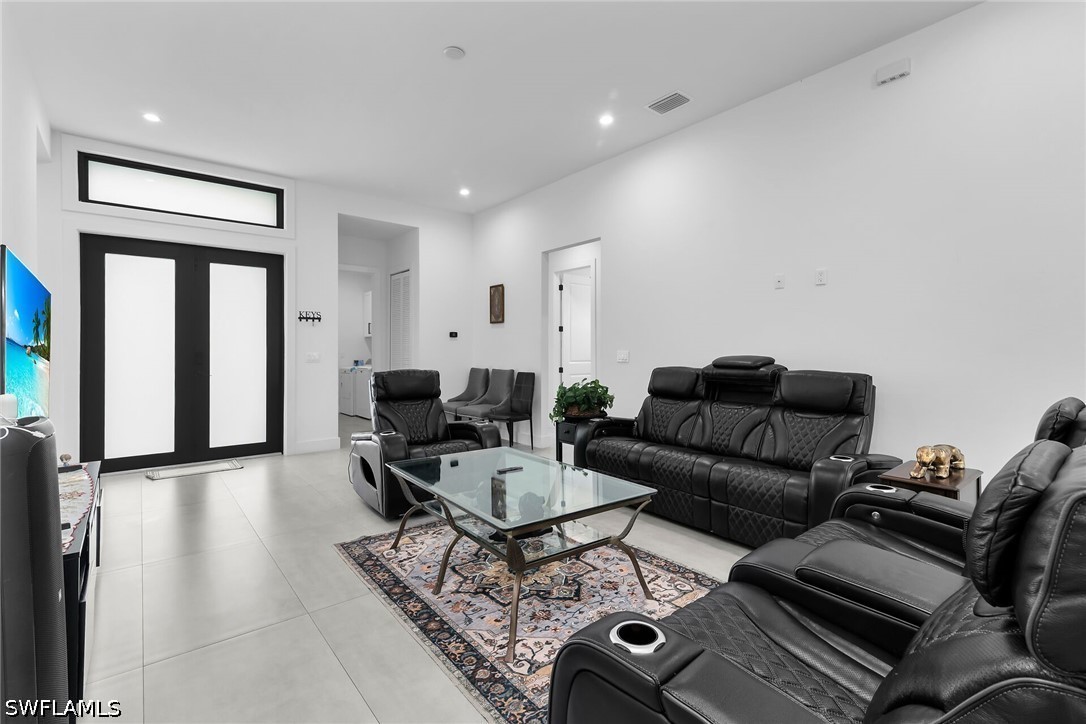 4 Bed SingleFamilyResidence for Sale in Naples, FL, $629,900 — photo 4