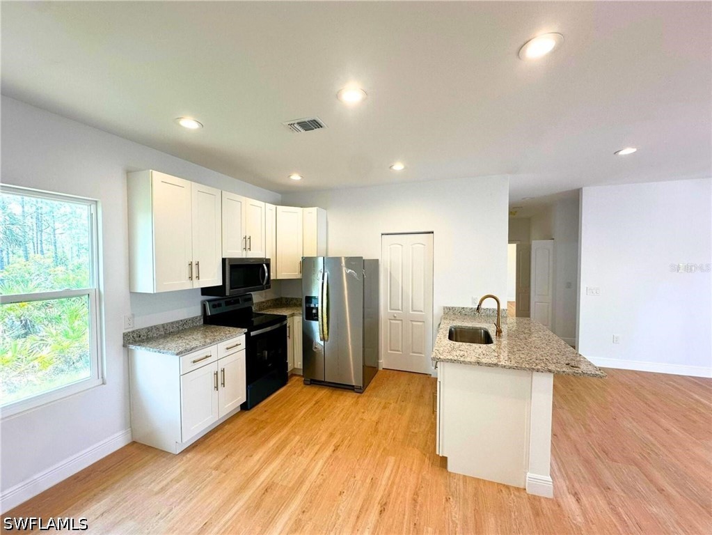 3 Bed SingleFamilyResidence for Sale in Punta Gorda, FL — photo 4
