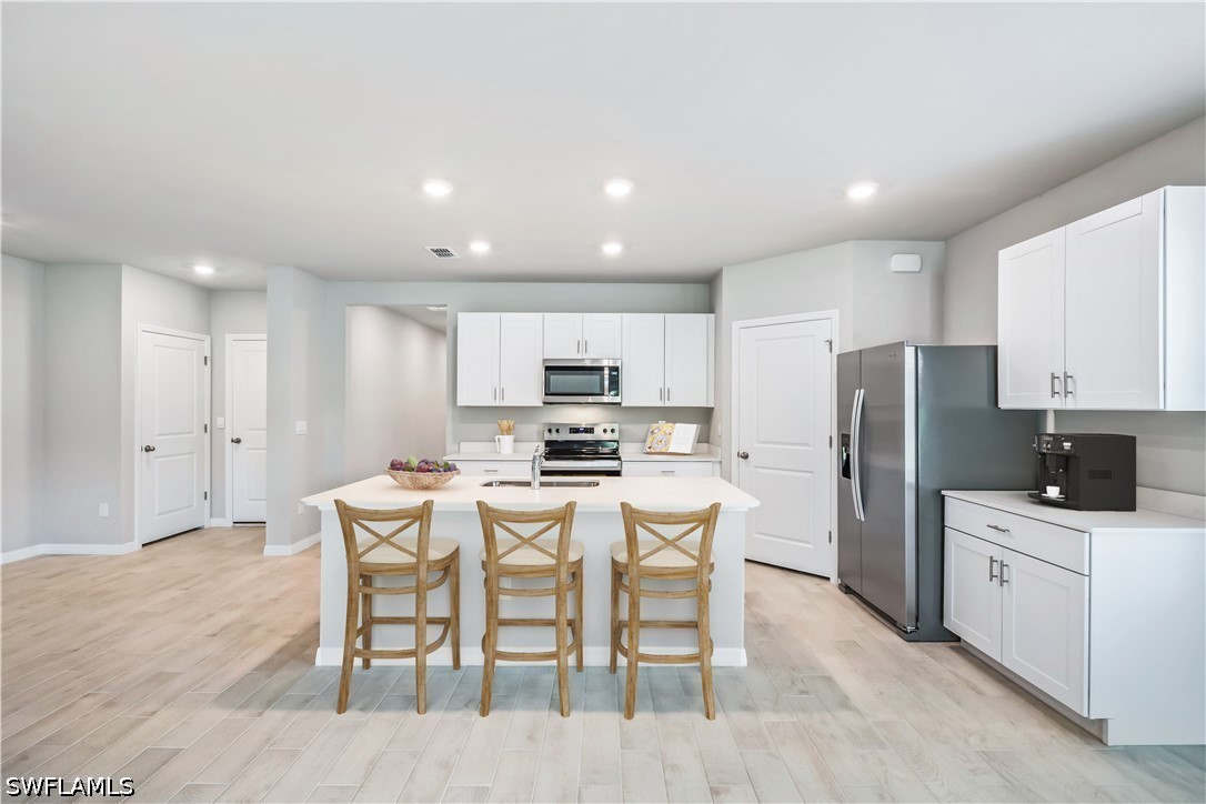 5 Bed SingleFamilyResidence for Sale in Hemingway Pointe, FL — photo 4