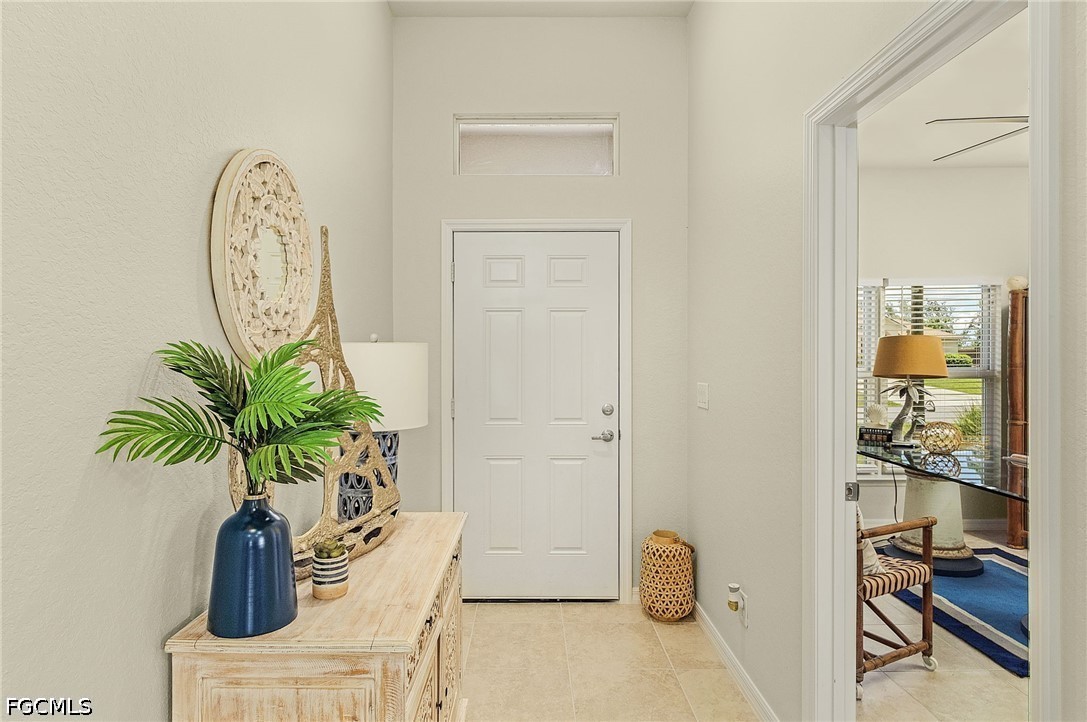 4 Bed SingleFamilyResidence for Sale in Cape Coral, FL — photo 4