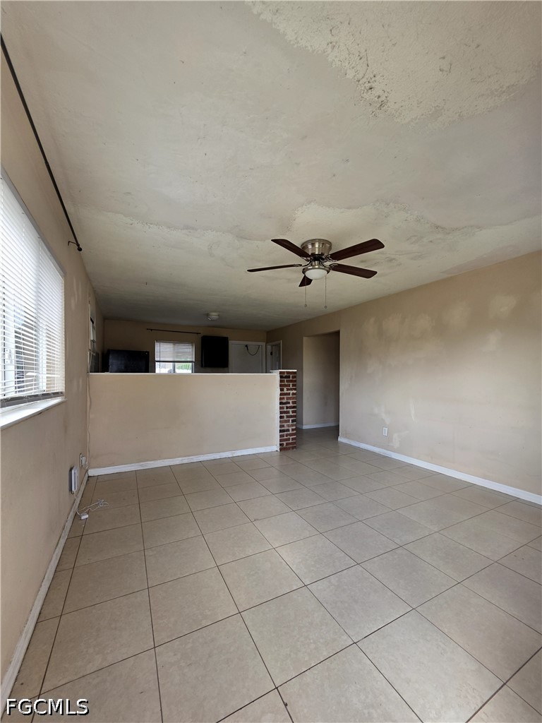 1 Bed Duplex for Sale in Fort Myers, FL, $1,000 — photo 4