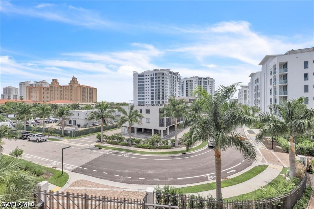 2 Bed Waterfront Home for Sale in Naples, FL, $800,000 — photo 4