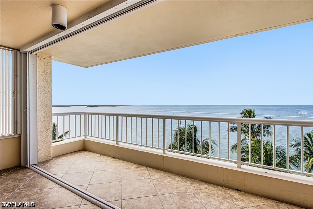 2 Bed Waterfront Home for Sale in Marco Island, FL — photo 4
