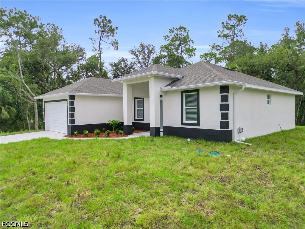 3 Bed SingleFamilyResidence for Sale in Lehigh Acres, FL — photo 4