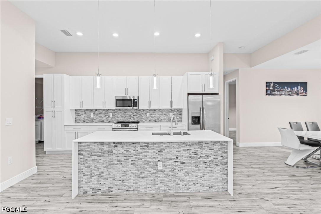 3 Bed SingleFamilyResidence for Sale in Lehigh Acres, FL — photo 4