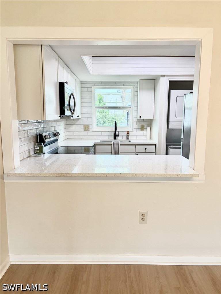 2 Bed Condominium for Sale in Naples, FL, $184,900 — photo 4
