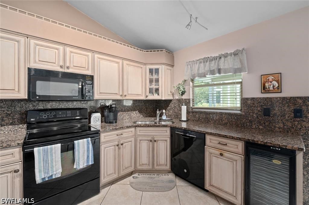 3 Bed Pool Home for Sale in Fountain Lakes, FL, $479,900 — photo 4