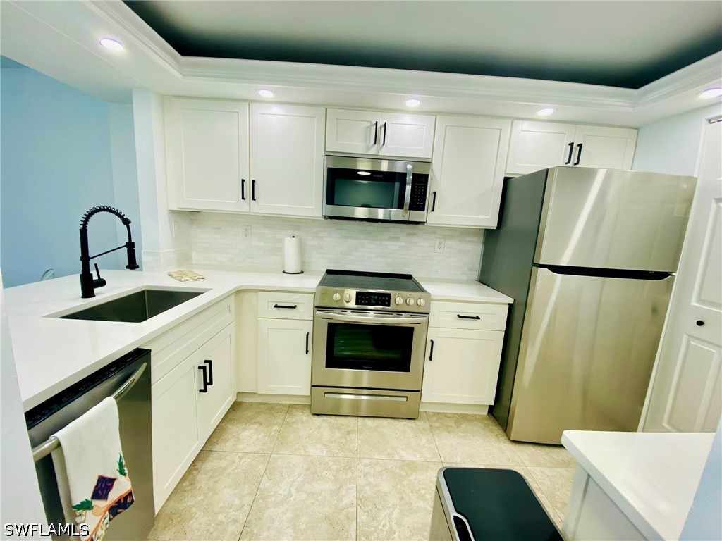 2 Bed Condominium for Sale in South Seas, FL, $6,800 — photo 4