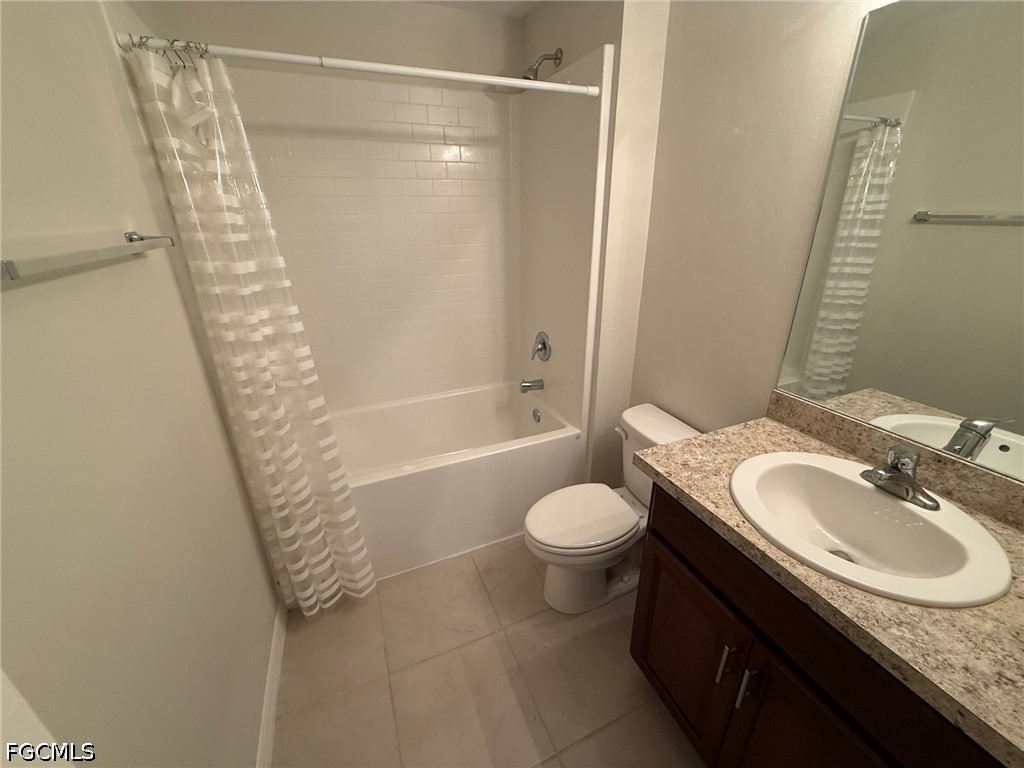 4 Bed SingleFamilyResidence for Sale in Cape Coral, FL — photo 4
