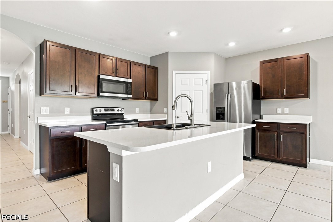 4 Bed SingleFamilyResidence for Sale in Entrada, FL — photo 4
