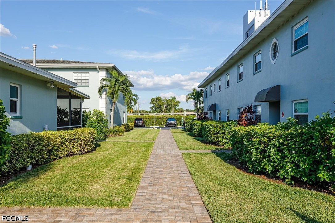 1 Bed Waterfront Home for Sale in Palms At Waters Edge, FL — photo 4
