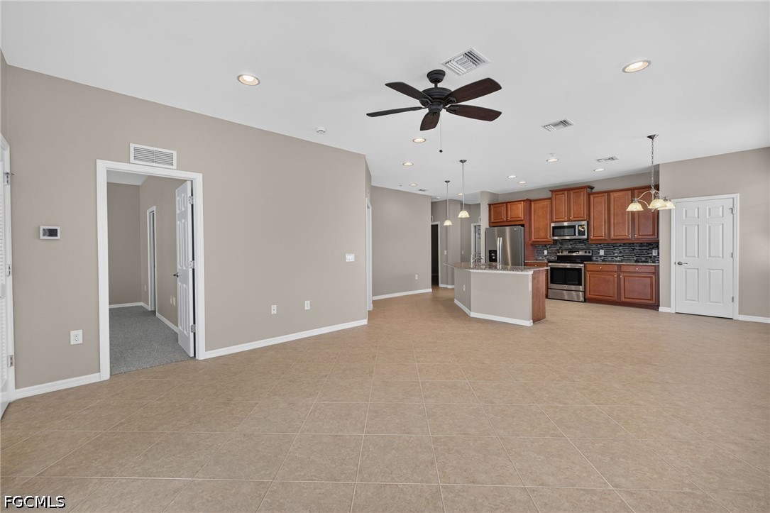 3 Bed Waterfront Home for Sale in Fort Myers, photo 4