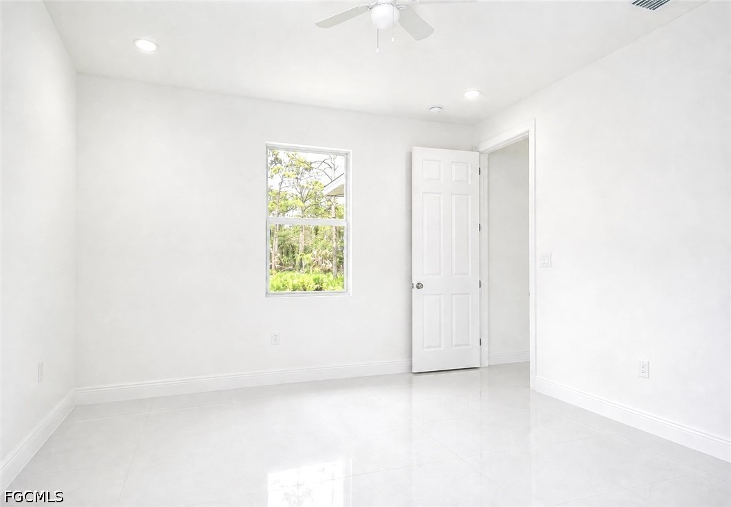 3 Bed SingleFamilyResidence for Sale in Lehigh Acres, FL — photo 4