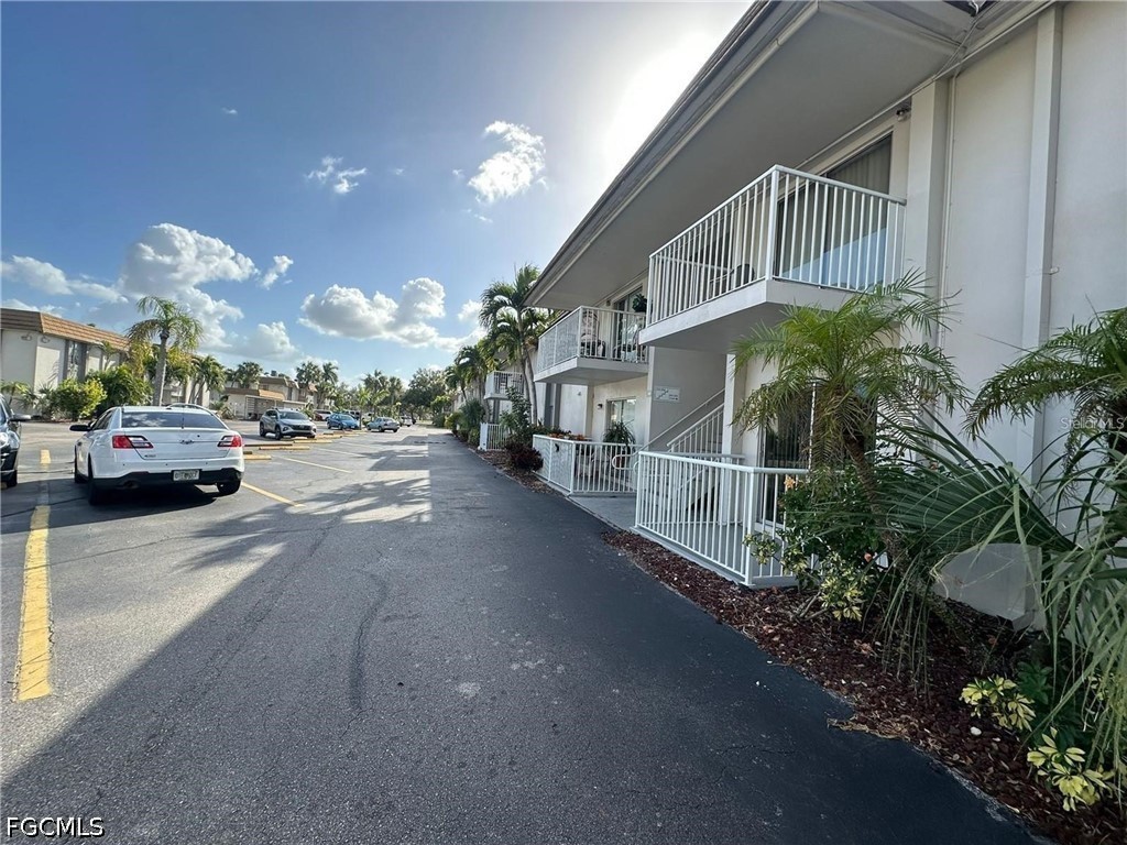 2 Bed Condominium for Sale in Green Tee Village, FL, $1,099 — photo 4