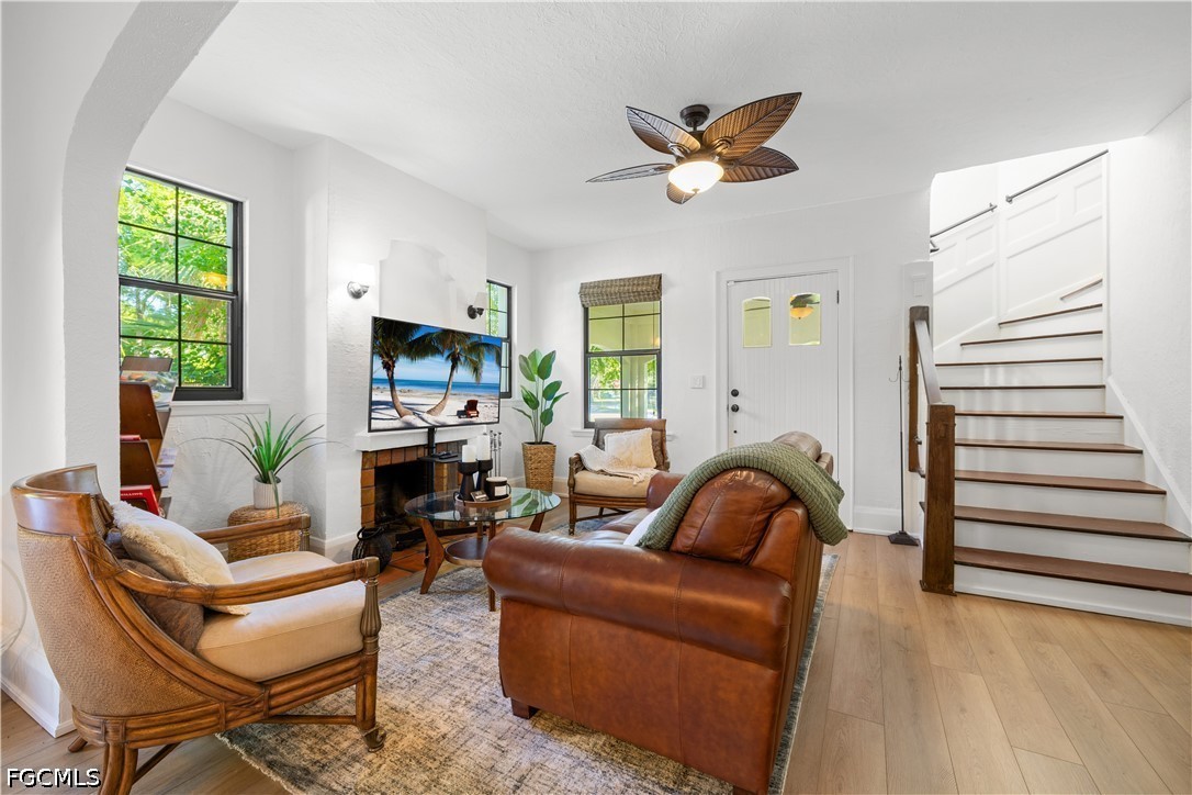 3 Bed Pool Home for Sale in Edison Park, FL, $3,900 — photo 4