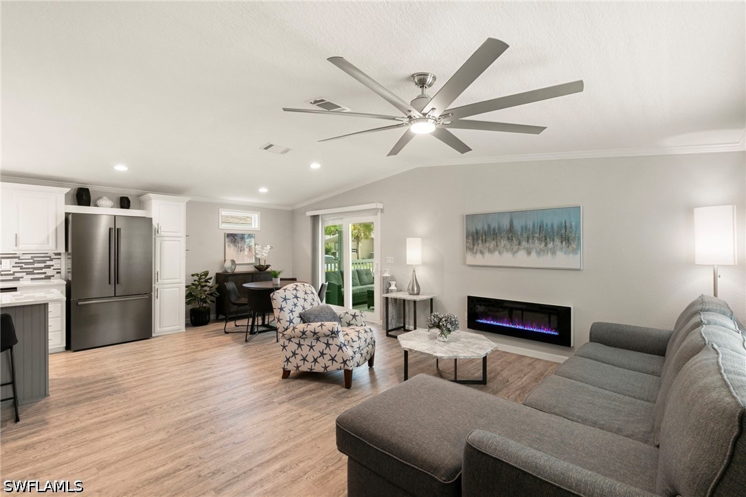 2 Bed ManufacturedHome for Sale in Naples, FL, $379,900 — photo 4
