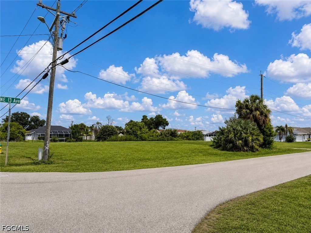 Waterfront Home for Sale in Cape Coral, FL, $140,000 — photo 4