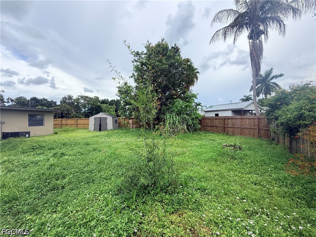 3 Bed SingleFamilyResidence for Sale in North Fort Myers, photo 4