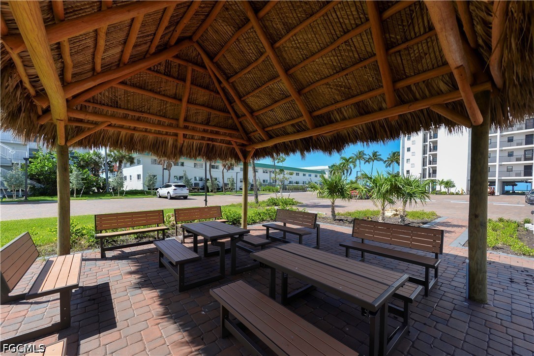2 Bed Pool Home for Sale in Sunset Condo, photo 4