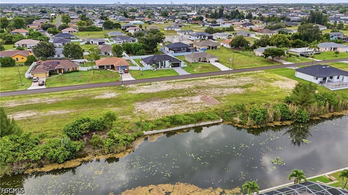 Waterfront Home for Sale in Cape Coral, FL, $79,900 — photo 4