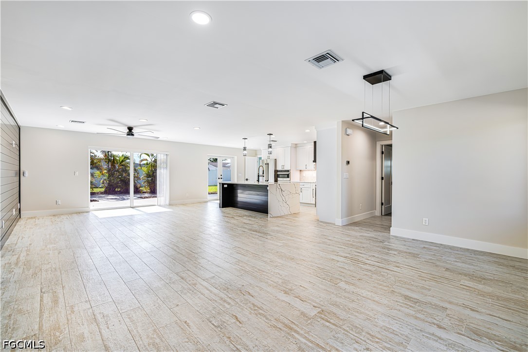 3 Bed SingleFamilyResidence for Sale in Savona, FL, $399,000 — photo 4