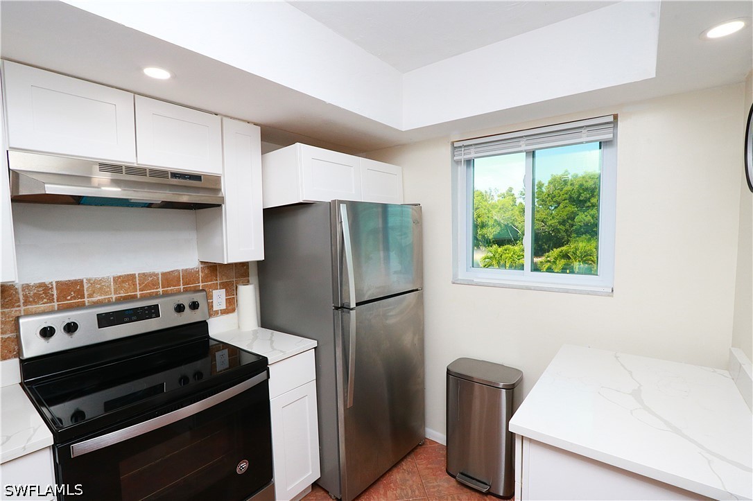 2 Bed Waterfront Home for Sale in Naples, FL, $1,650 — photo 4