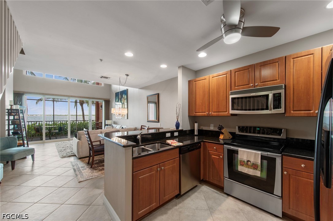1 Bed Waterfront Home for Sale in St. Tropez, FL, $250,000 — photo 4