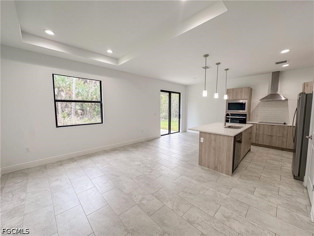 3 Bed SingleFamilyResidence for Sale in Labelle, FL, $2,100 — photo 4