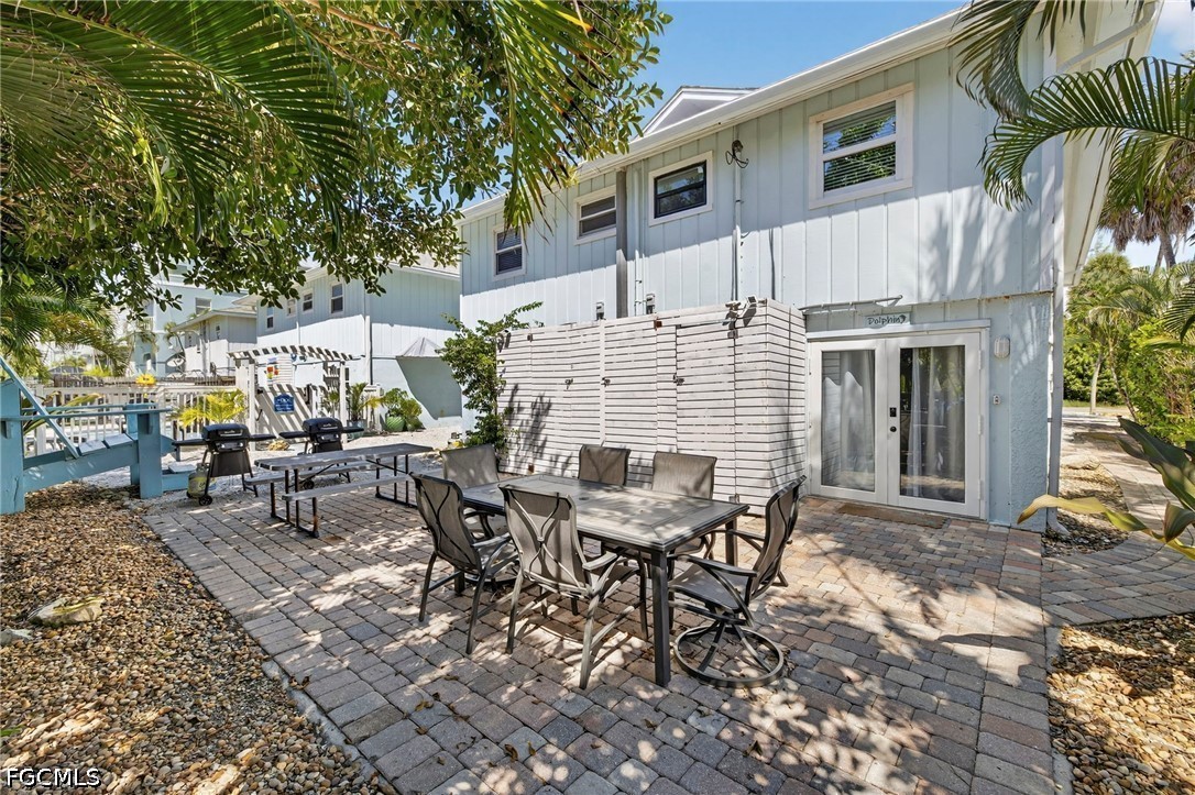 6 Bed Quadruplex for Sale in Seagrape, photo 4