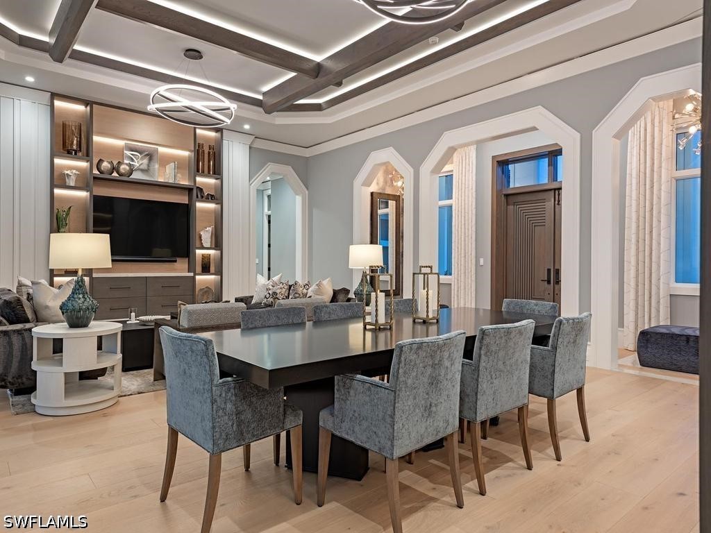 5 Bed Pool Home for Sale in Park Shore, FL, $15,500,000 — photo 4