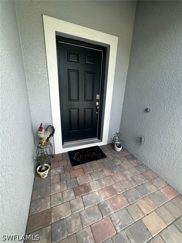 3 Bed SingleFamilyResidence for Sale in Naples, FL, $3,100 — photo 4