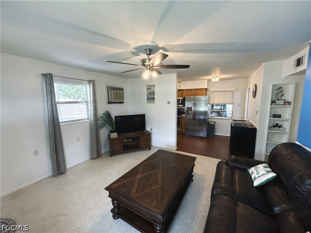 3 Bed SingleFamilyResidence for Sale in North Fort Myers, FL — photo 4