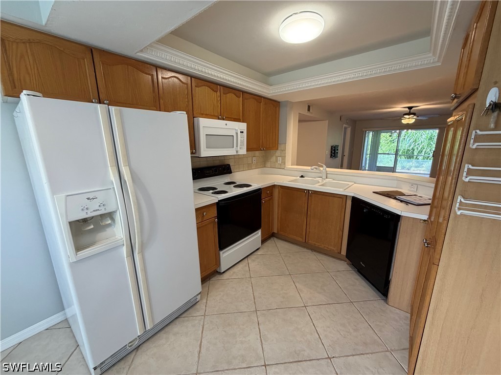 2 Bed Condominium for Sale in Pine Haven Condo, FL, $1,650 — photo 4