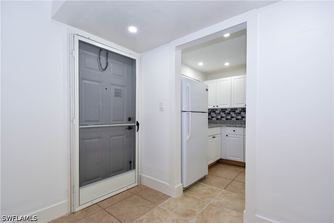 1 Bed Condominium for Sale in Naples, FL, $1,700 — photo 4