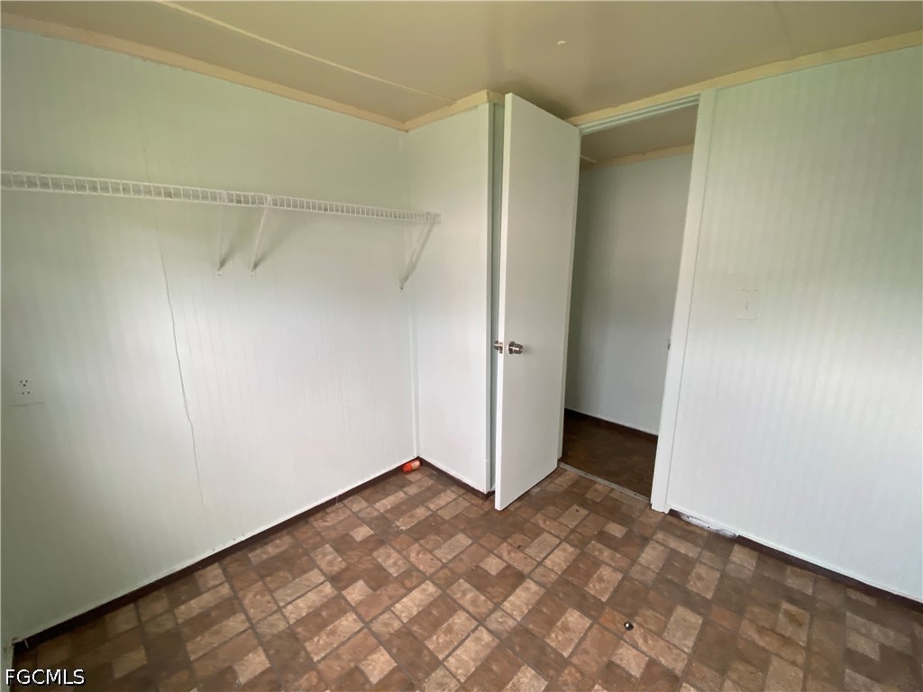2 Bed ManufacturedHome for Sale in Fort Myers, FL, $800 — photo 4