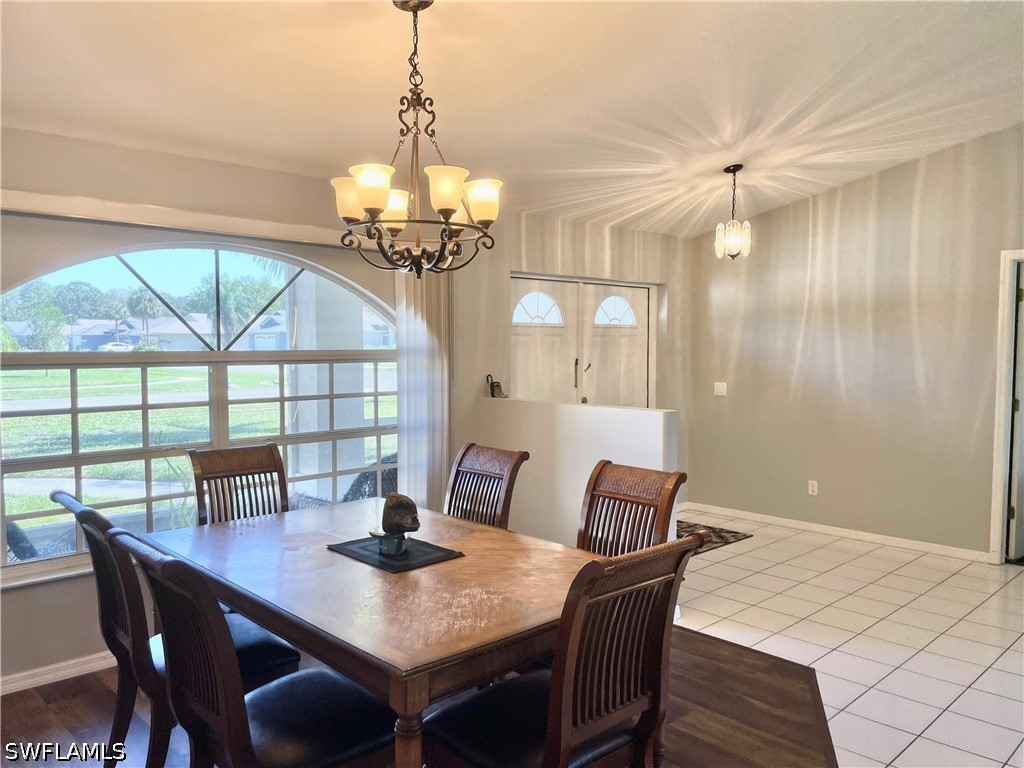 3 Bed SingleFamilyResidence for Sale in Varsity Lakes, FL — photo 4