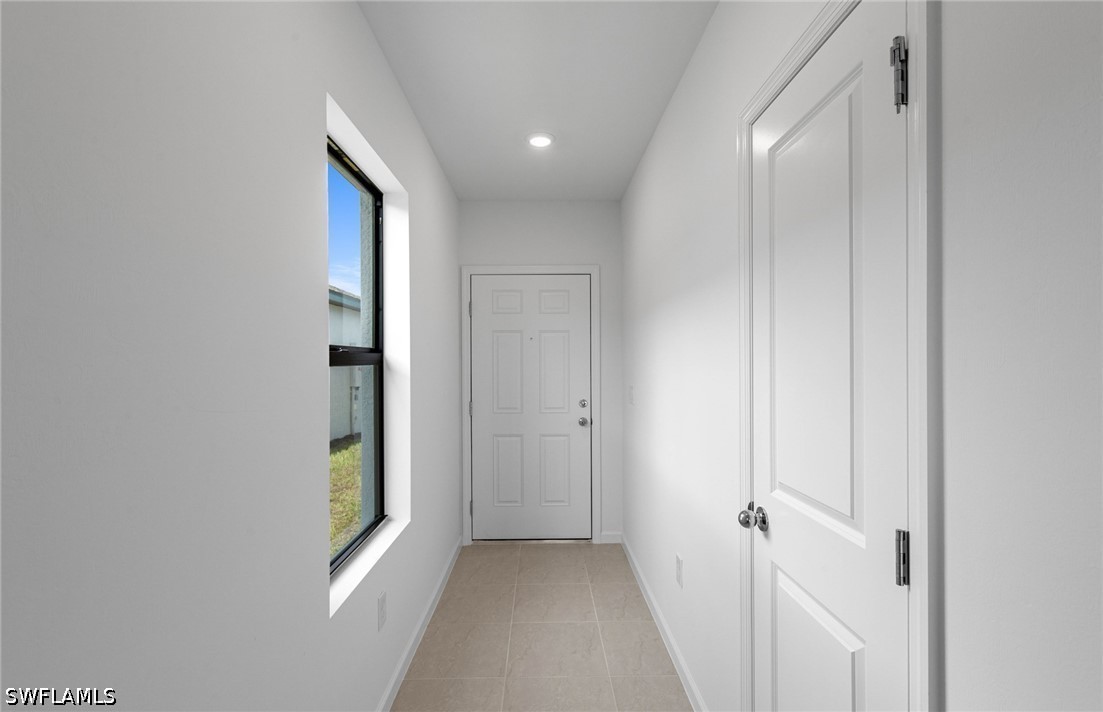 4 Bed SingleFamilyResidence for Sale in Caloosa Cove, FL — photo 4