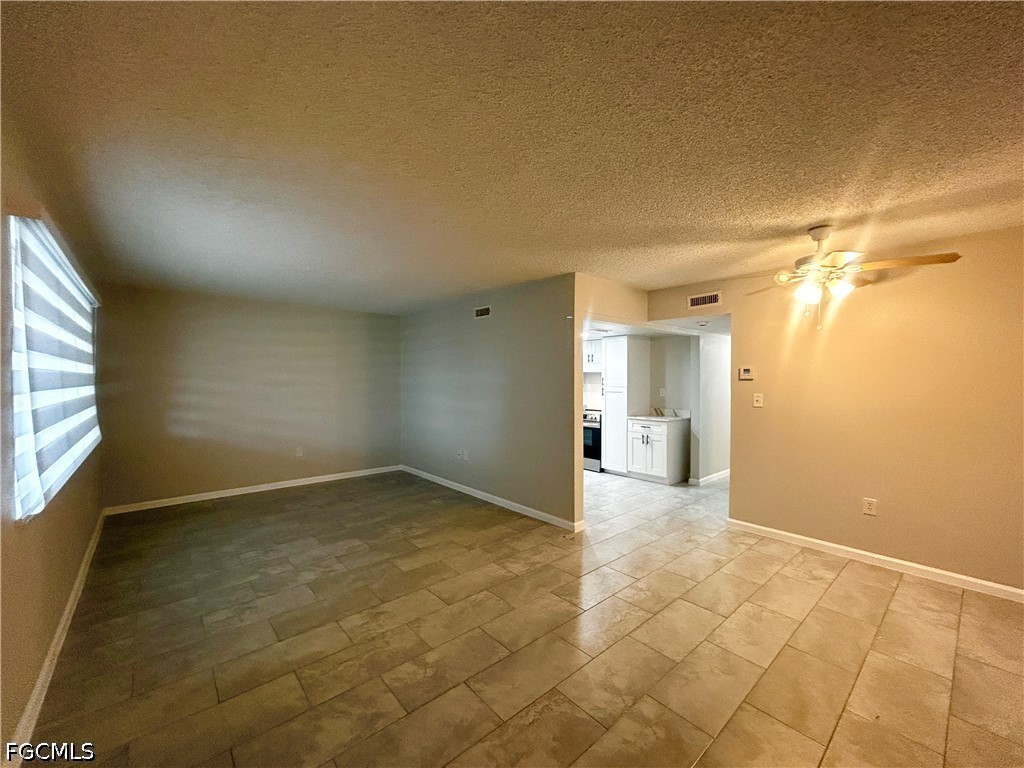 2 Bed Condominium for Sale in Capeway Condo, photo 4