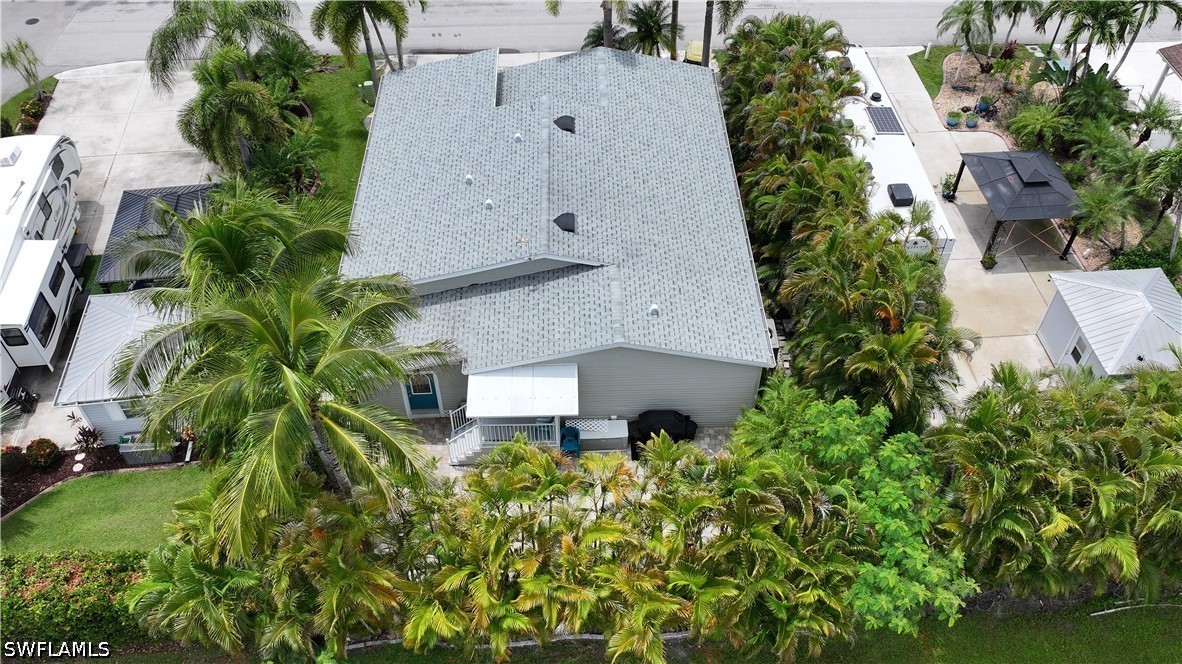 2 Bed SingleFamilyResidence for Sale in Fort Myers, photo 4